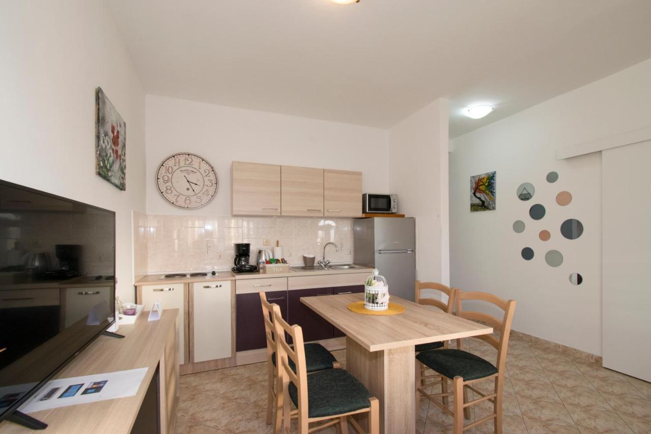 Apartman Fuma Ровинь Экстерьер фото