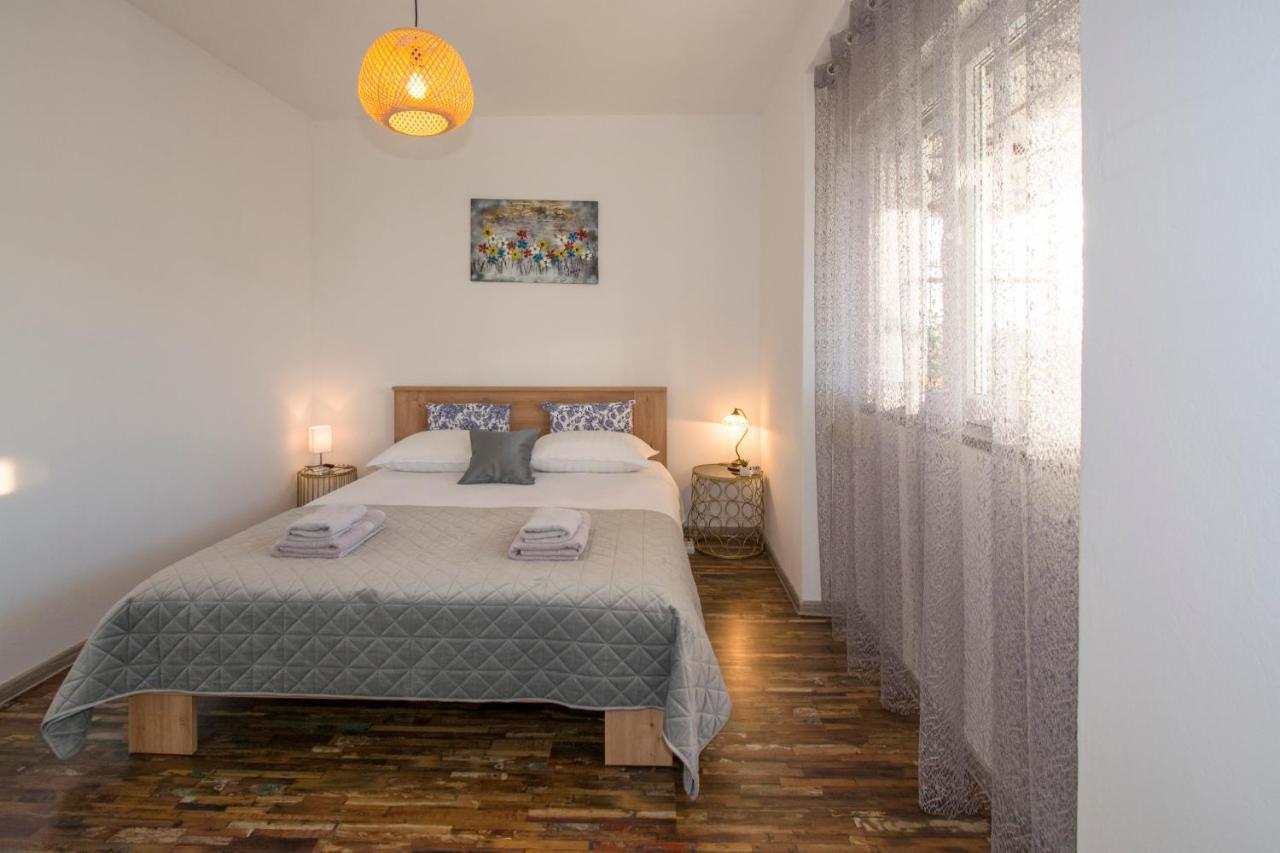 Apartman Fuma Ровинь Экстерьер фото
